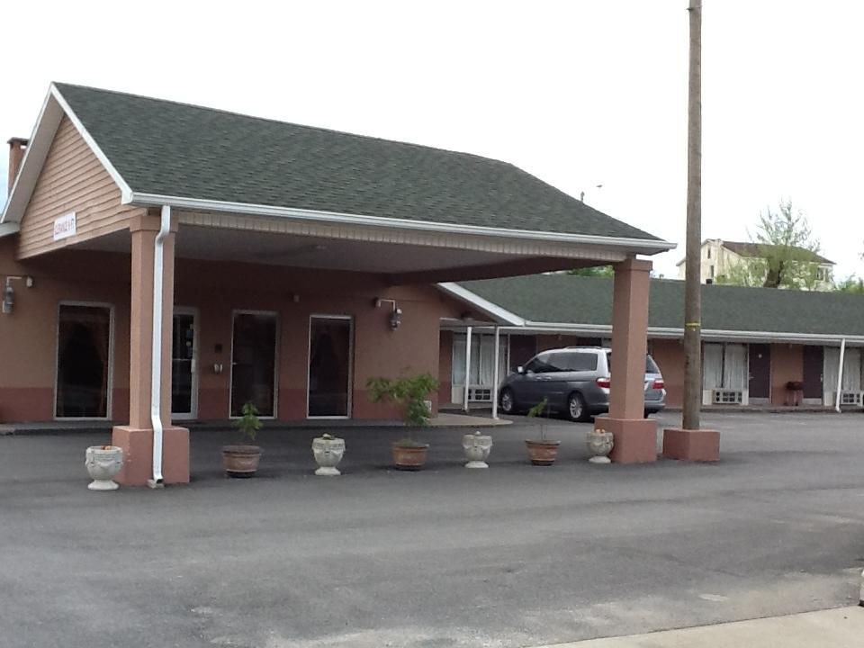 Caronoda Motel เซ็นทรัลซิตี้ ภายนอก รูปภาพ